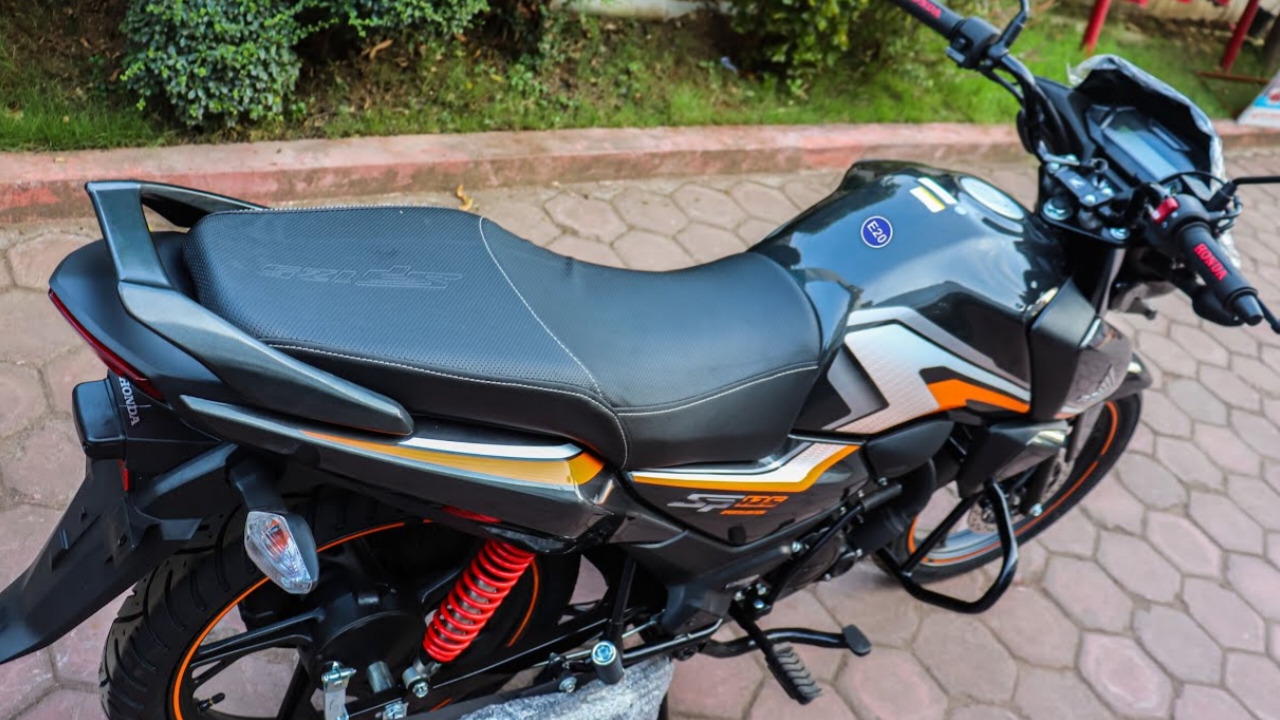 Splendor का काम तमाम करने बाजार में आ गई हैं Honda SP 125 मोटरसाइकिल ,कीमत सुन चौक जायेंगे।